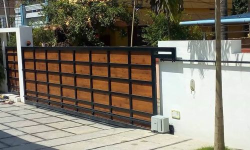 Gate motors for sliding gate climbers