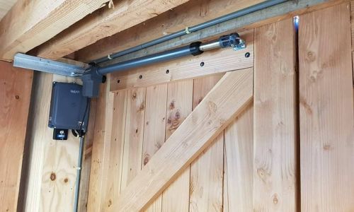 Benefits involved with automatic garage door openers