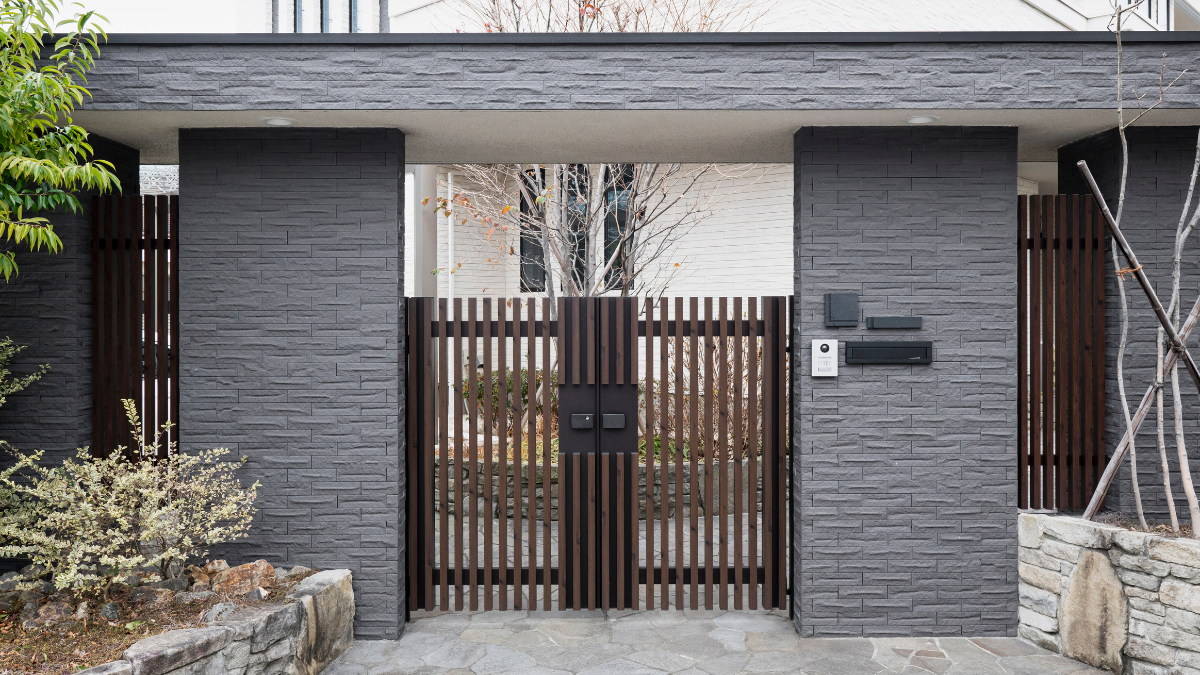 modern automatic sliding gate